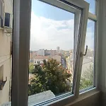 Old Town Within ブカレスト